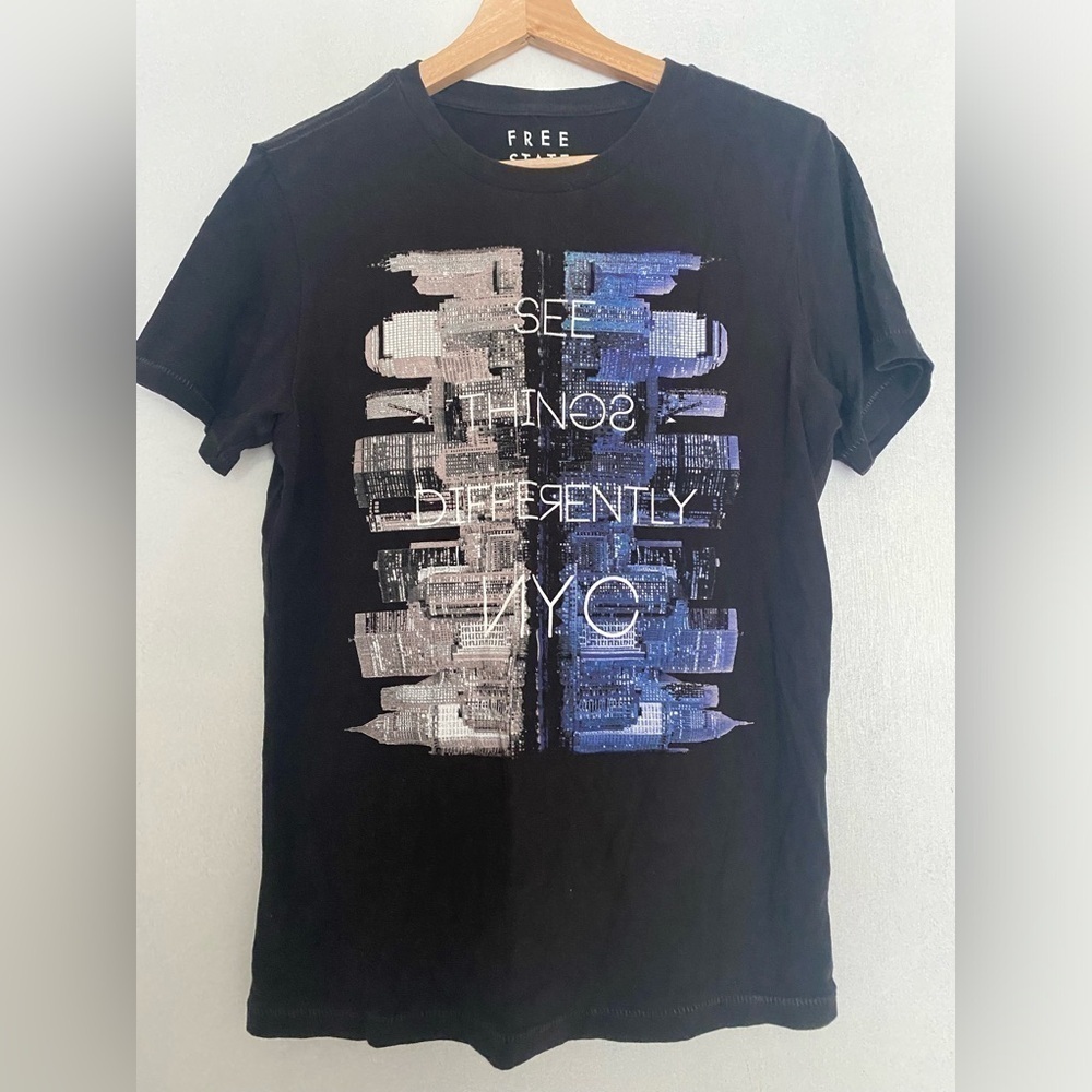 FREE STATE GRAPHIC TEE SHIRT SEE THINGS DIFFERENTLY NYC SIZE S
